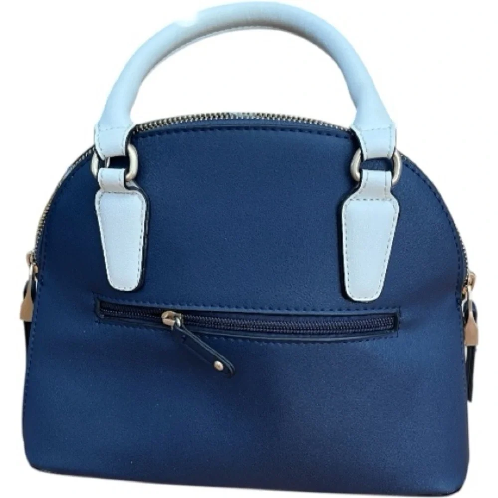 Carpisa Cruz Collection Handbag - Picture 2 of 10